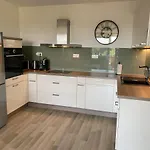 Self Check In With Parking Included Apartamento Bratislava