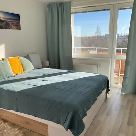 Self Check In With Parking Included *