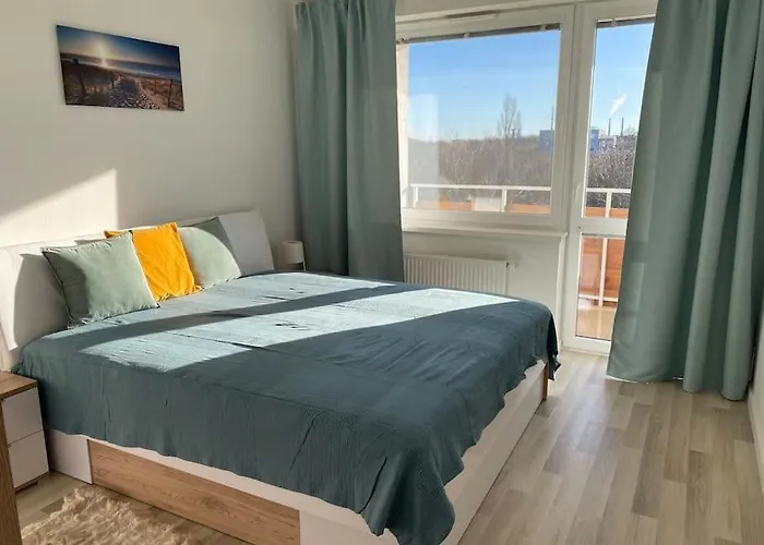 Self Check In With Parking Included *