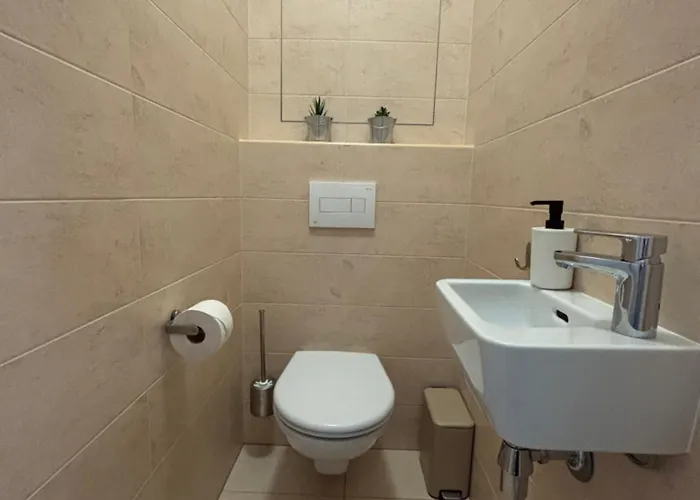 Self Check In With Parking Included *