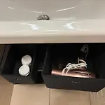 Self Check In With Parking Included Appartement