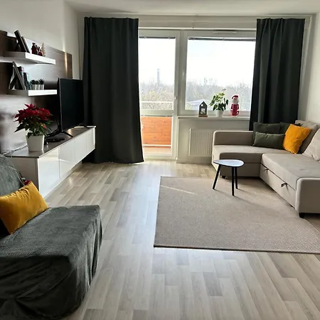 Self Check In With Parking Included Apartman *