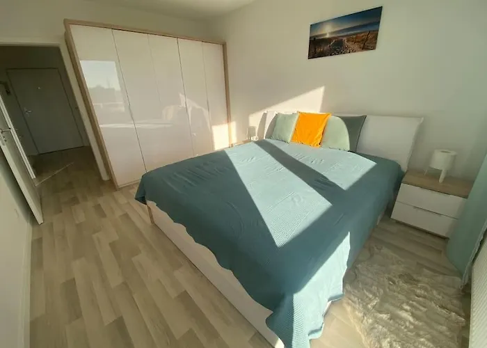 Apartman Self Check In With Parking Included *